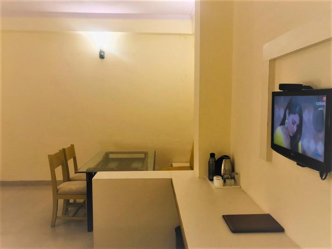 Tulip Palm Hotel Dzsaipur Kültér fotó