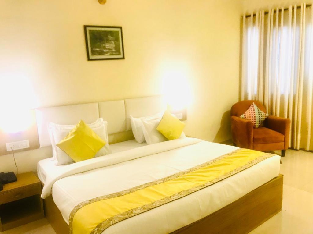 Tulip Palm Hotel Dzsaipur Kültér fotó